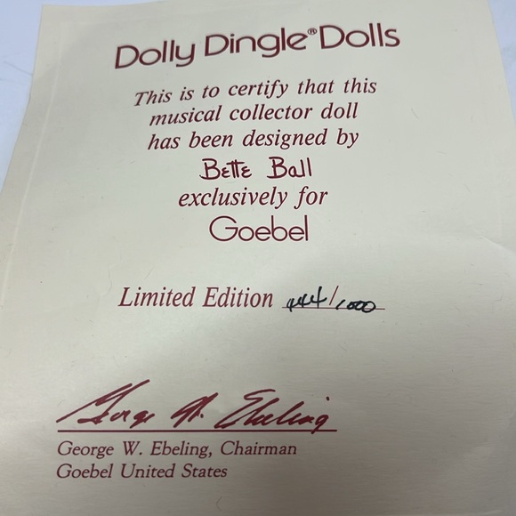 Dolly Dingle Doll Goebel Bette Bell Porcelain Musical NEW - Picture 5 of 9
